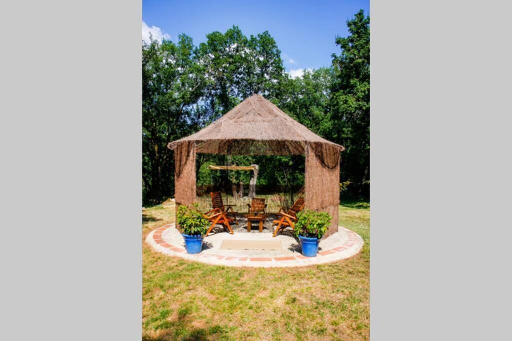 La Taniere Des Druides Villa Luzech Ngoại thất bức ảnh